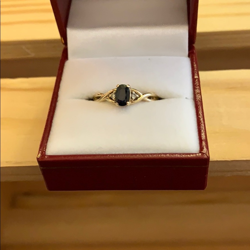 SOLD Beautiful 14k gold sapphire ring